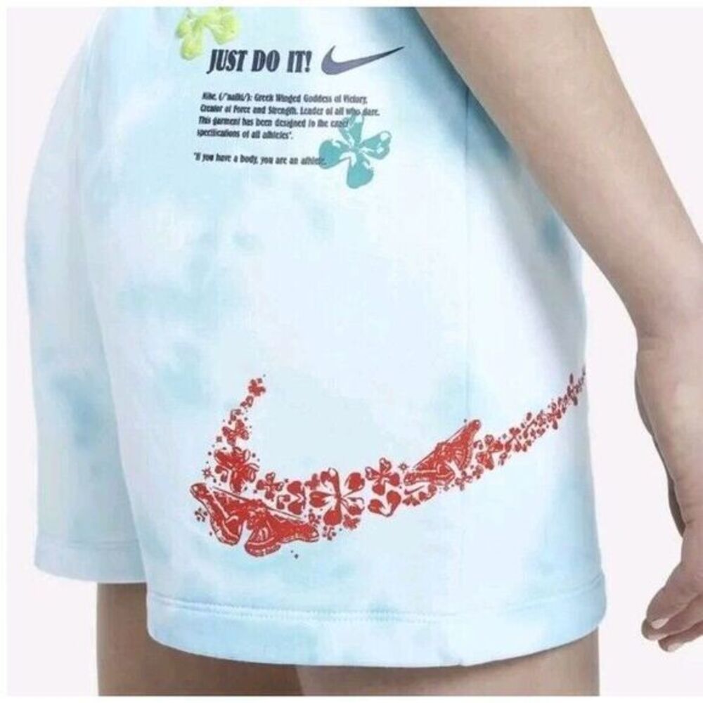 Nike Womens Recreation Club Fleece Shorts Womens Small‎